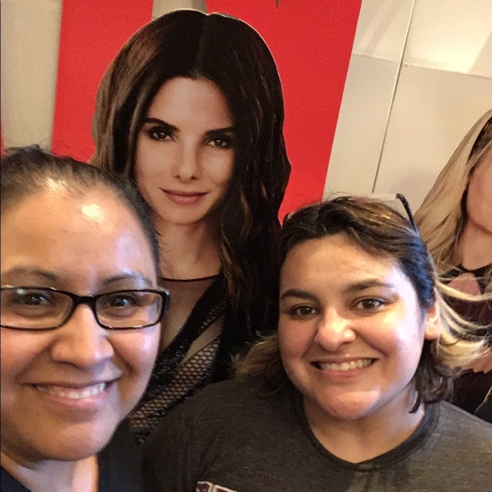 Meet your Posher, Laura